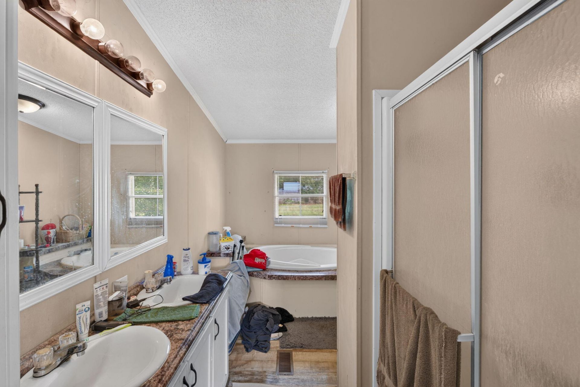 242 Cady Drive Photo 21