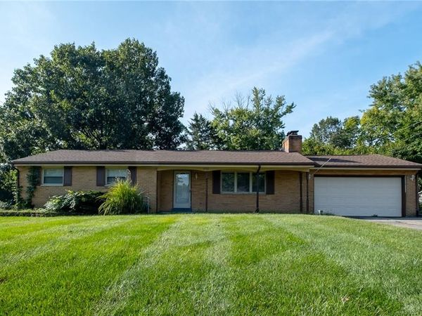 3555 Knollwood Drive, Beavercreek, OH 45432
