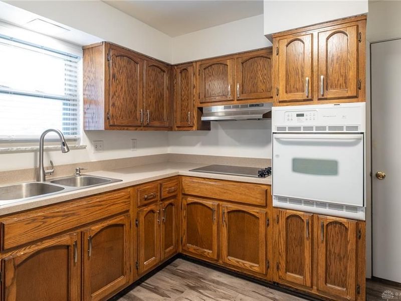 3555 Knollwood Drive, Beavercreek, OH 45432 Photo 6