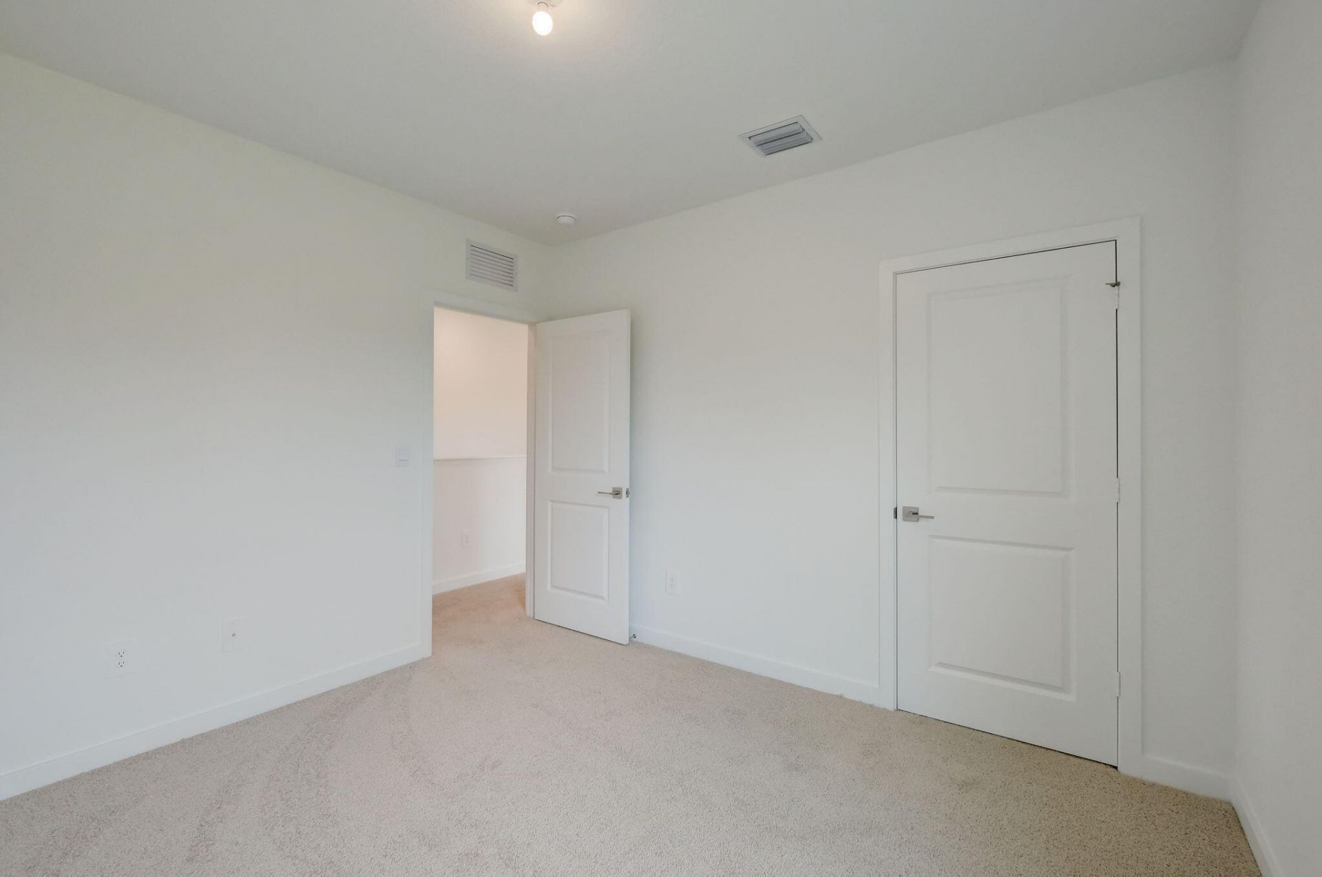 5976 SE Sky Blue Circle, Stuart, FL 34997 Photo