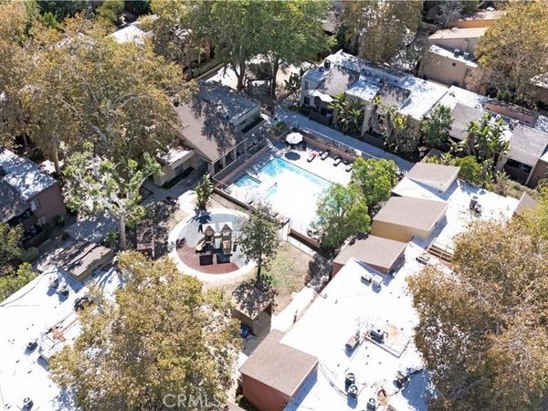 18350 Hatteras, Unit 206, Tarzana, CA 91356