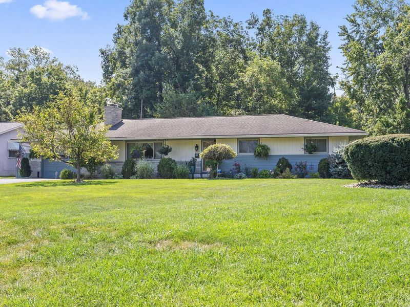 299 Woodsview Drive, Canal Winchester, OH 43110 Photo 3