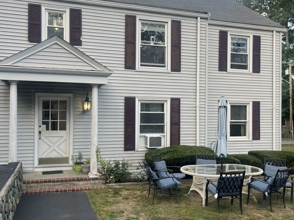 190 Sylvan St, Unit 2, Melrose, MA 02176