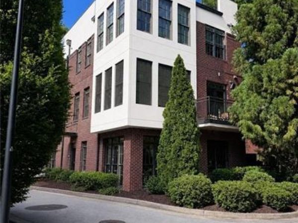1300 Dekalb #711 Avenue NE, Atlanta, GA 30307