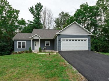 9 Platten Drive , Jordan, NY 13080