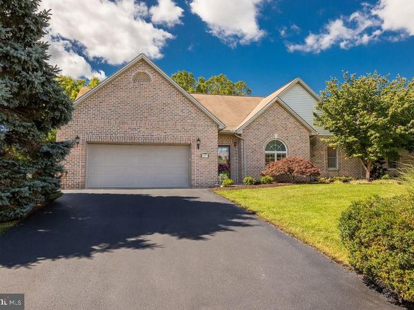 43 FAIRFAX LANE, ANNVILLE, PA 17003