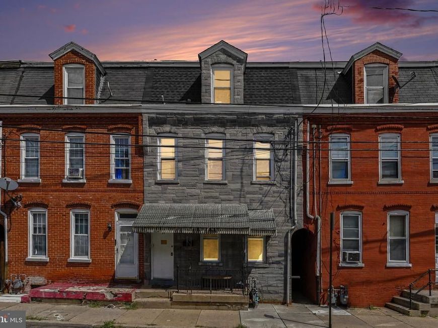 17 New Dorwart Street, Lancaster, PA 17603 Main Photo