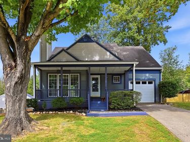 15045 HOLLEYSIDE DRIVE, DUMFRIES, VA 22025