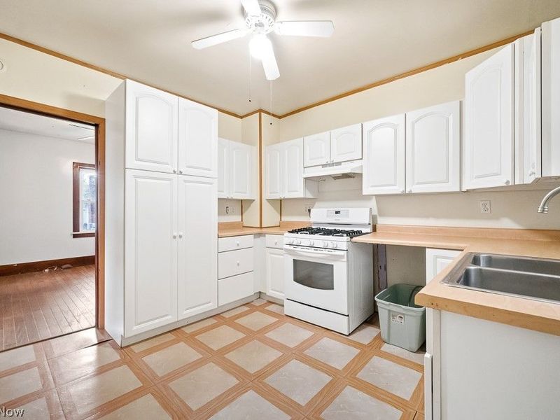 669 Scott Place NW, Massillon, OH 44647 Photo 6