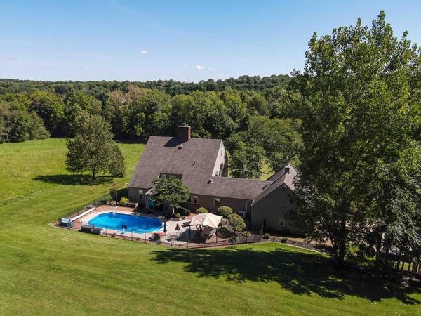 966 Sheirer Rd, Mansfield, OH 44903