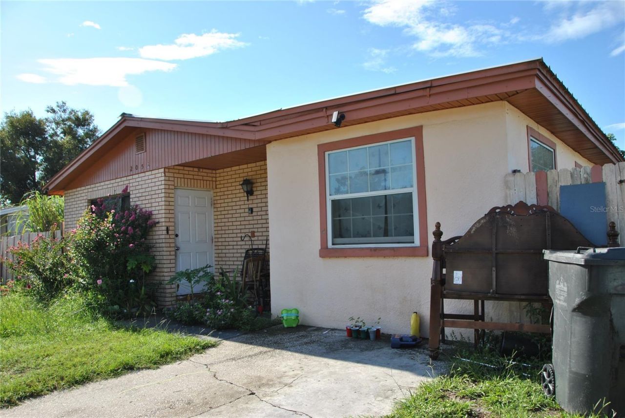2056 Balfour Circle, Tampa, FL 33619 Main Photo