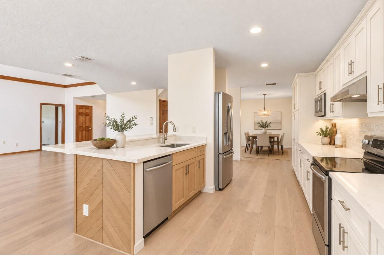 13108 Lilita Avenue, Dover, FL 33527 Photo