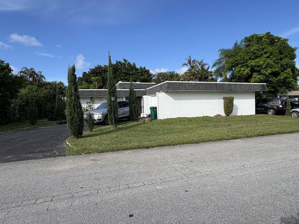 5603 White Cedar Lane, Tamarac, FL 33319