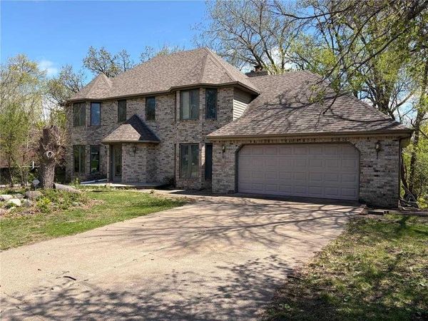 5505 Matterhorn Drive NE, Fridley, MN 55432