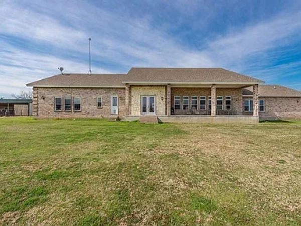 231 Sanchez Creek Drive , Weatherford, TX 76088