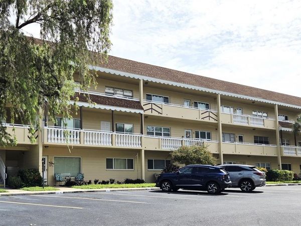 2041 AUSTRALIA WAY W, Unit 23, CLEARWATER, FL 33763