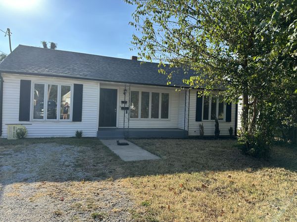 357 N West Avenue , Springfield, MO 65802