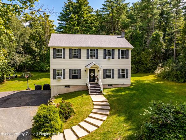 1624 Co Rd 13 , Old Chatham, NY 12024