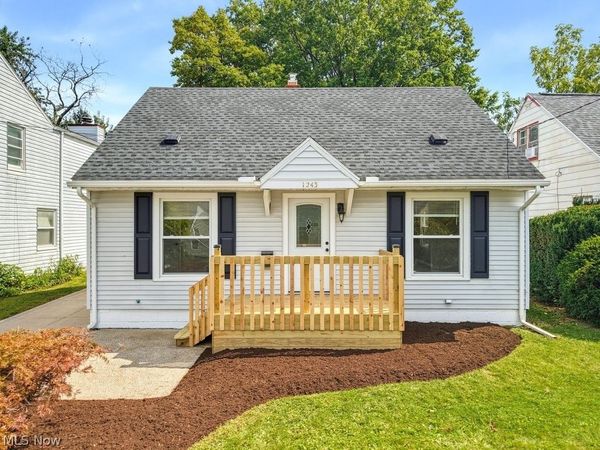 1243 Woodward Avenue , Akron, OH 44310