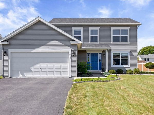 11 Carriage House Lane , Rochester, NY 14624