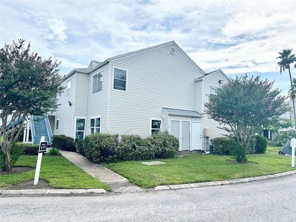 2524 WOODGATE BOULEVARD , Unit 201, ORLANDO, FL 32822
