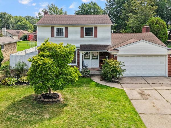 11076 La Chene Drive, Warren, Mi 48093