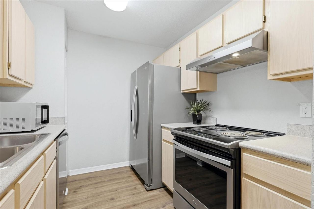 8926 Manor Loop, Unit 103, Bradenton, FL 34202 Photo