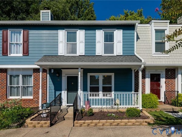 114 Arlington Square , Ashland, VA 23005