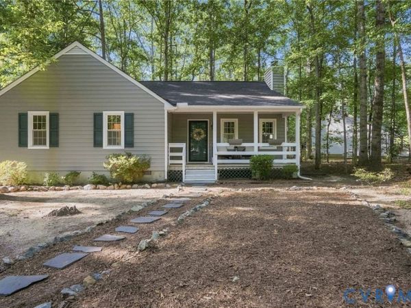 13700 Carriage Creek Place, Chesterfield, VA 23112