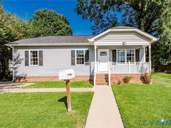 407 N 5th Avenue , Hopewell, VA 23860