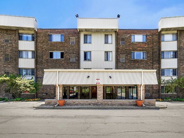 841 N York Road, Unit 128, Elmhurst, IL 60126
