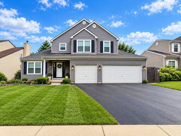 2072 Norwich Drive , Bartlett, IL 60103