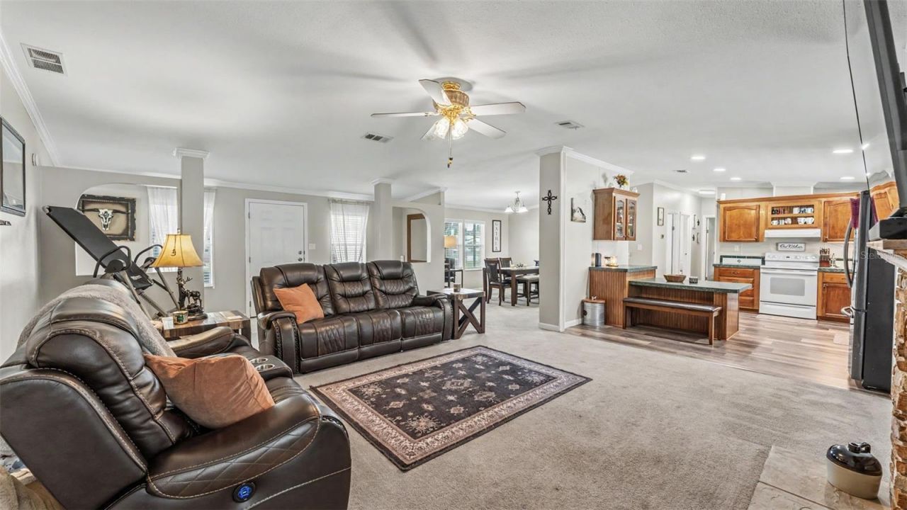332 Cesara Drive, Mulberry, FL 33860 Photo