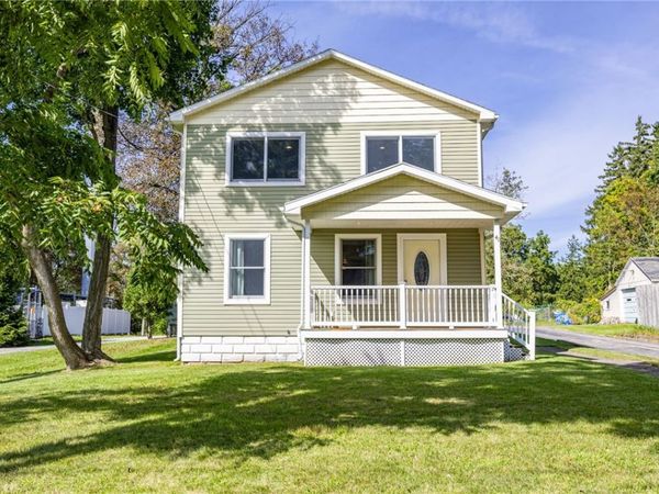 41 Summit Street , Fairport, NY 14450
