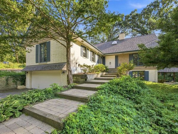 36 Marryat Road , Trout Valley, IL 60013