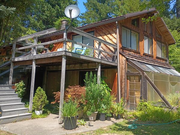 1407 Caves Camp Road, Williams, OR 97544