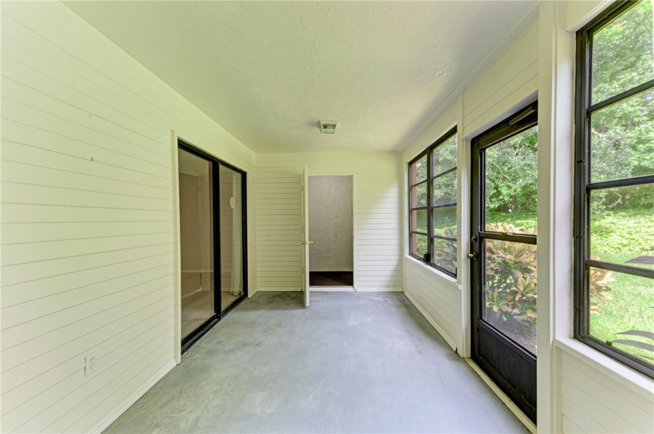 813 Spring Lakes Boulevard, Bradenton, FL 34210 Photo
