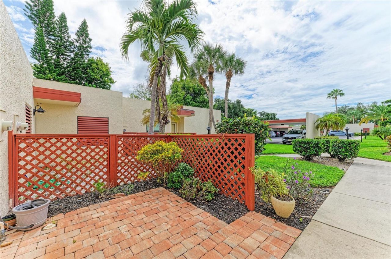 813 Spring Lakes Boulevard, Bradenton, FL 34210 Photo