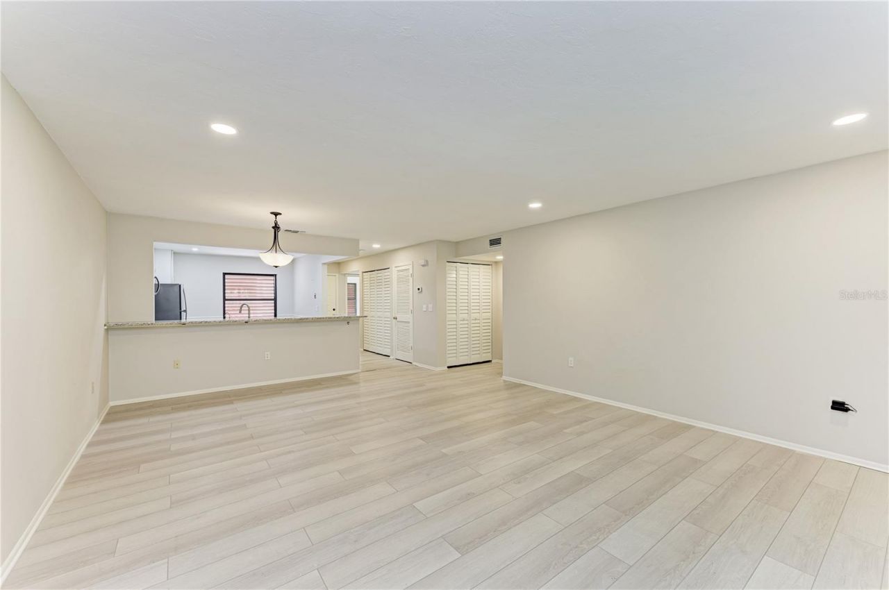 813 Spring Lakes Boulevard, Bradenton, FL 34210 Photo