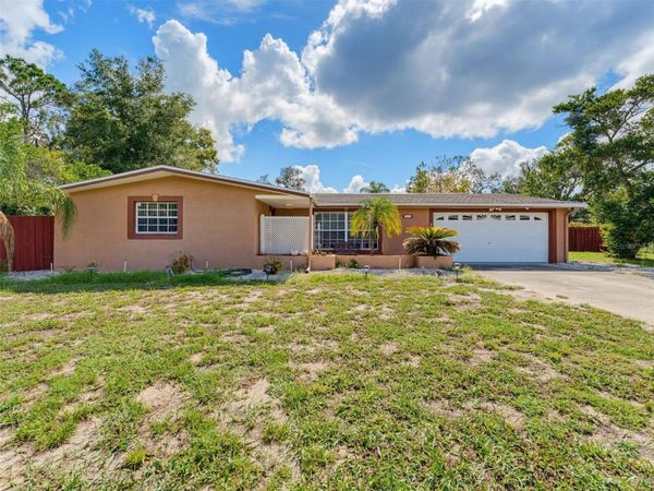 10744 OSCEOLA DRIVE , NEW PORT RICHEY, FL 34654