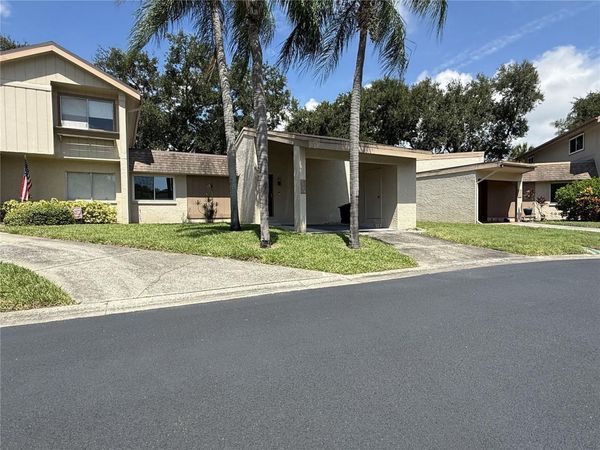 2705 SAND HOLLOW CT CLEARWATER, FL 33761-3732 , CLEARWATER, FL 33761