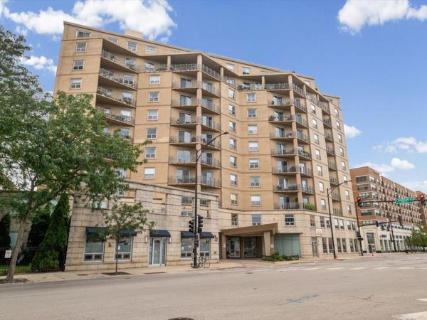 4350 N Broadway Street, Unit 1001, Chicago, IL 60613