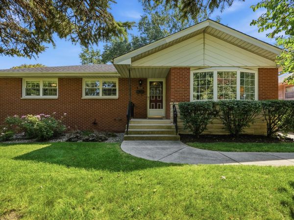 8149 Euclid Avenue, Munster, IN 46321