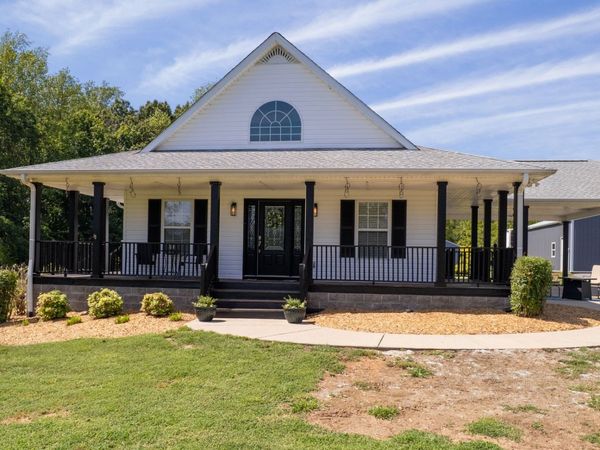 305 Maxwell Branch Rd, Cottontown, TN 37048