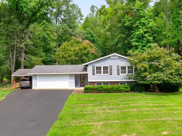 116 VINCENNES RD , Charlottesville, VA 22911