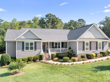 1928 Cordia Circle , Newton, NC 28658