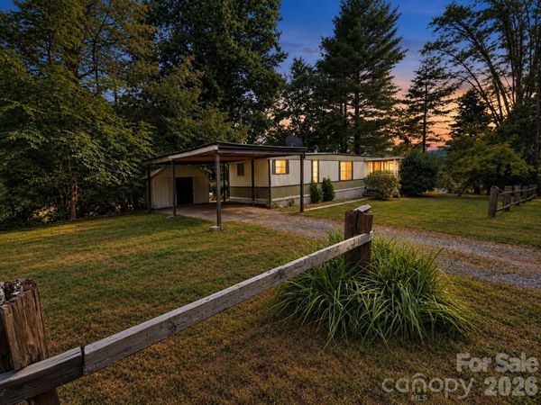 1491 Prices Creek Road , Burnsville, NC 28714