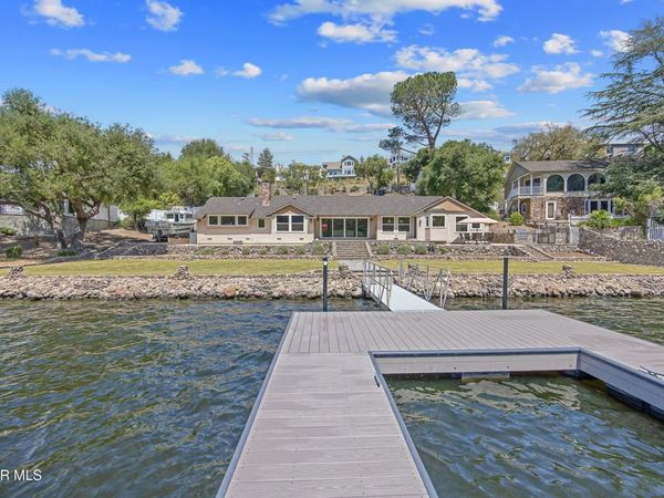 800 Lake Sherwood Drive, Lake Sherwood, CA 91361