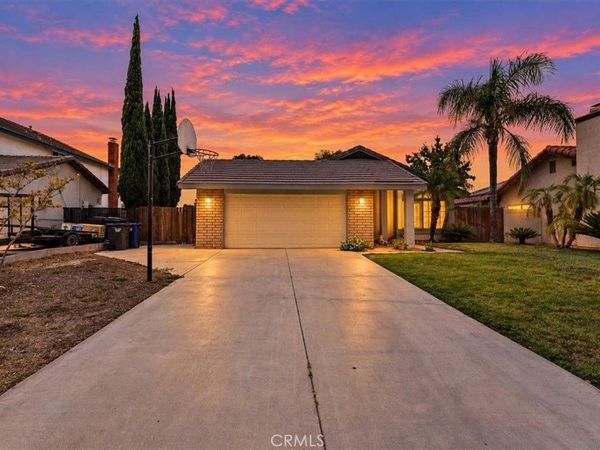 1537 Kelly Street, Redlands, CA 92374