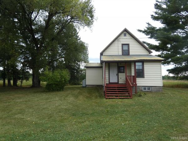 14806 N Baltimore Road, Stannard Twp, MI 49912
